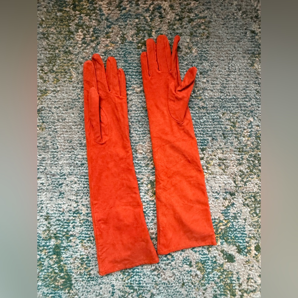 Vintage NOS The Limited long orange goat skin gloves, size small medium